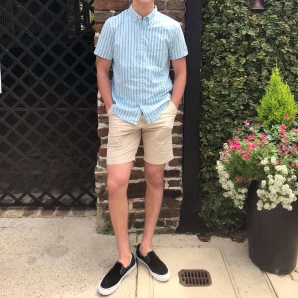 American Eagle Short Sleeve Button Up